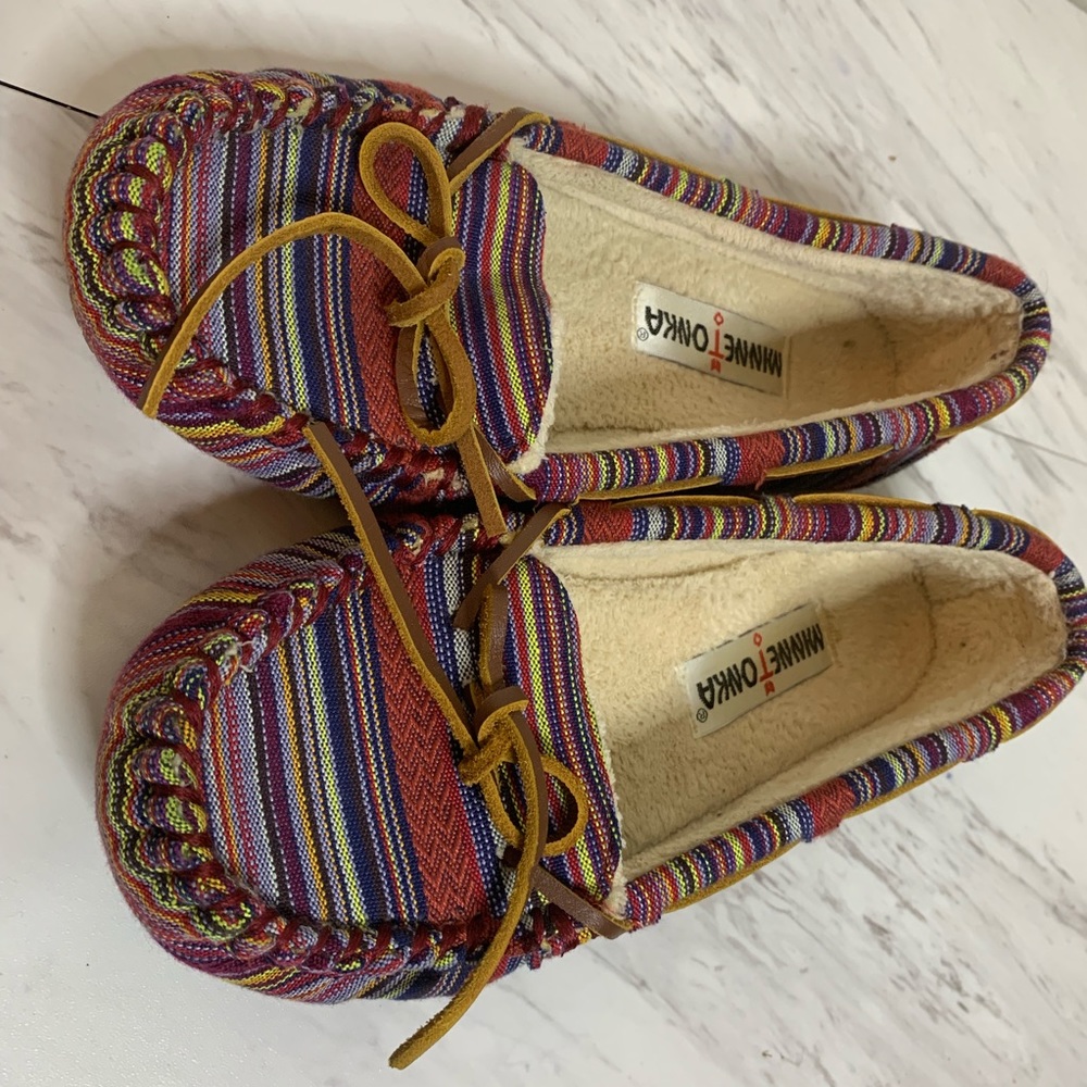 Minnentonka slippers
